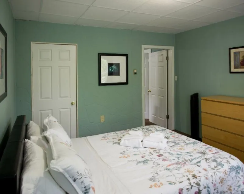 42 Everett St, East Boston