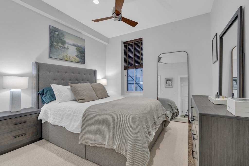 30-34 E Concord St, Boston