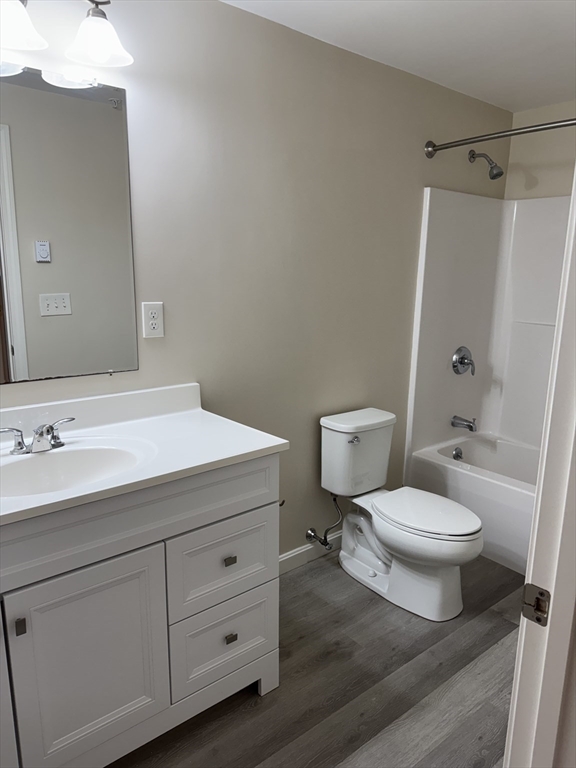 160 Summer St, Zip 01830