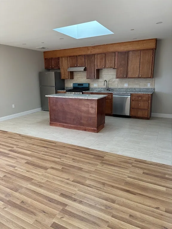 155 Broadway, Revere