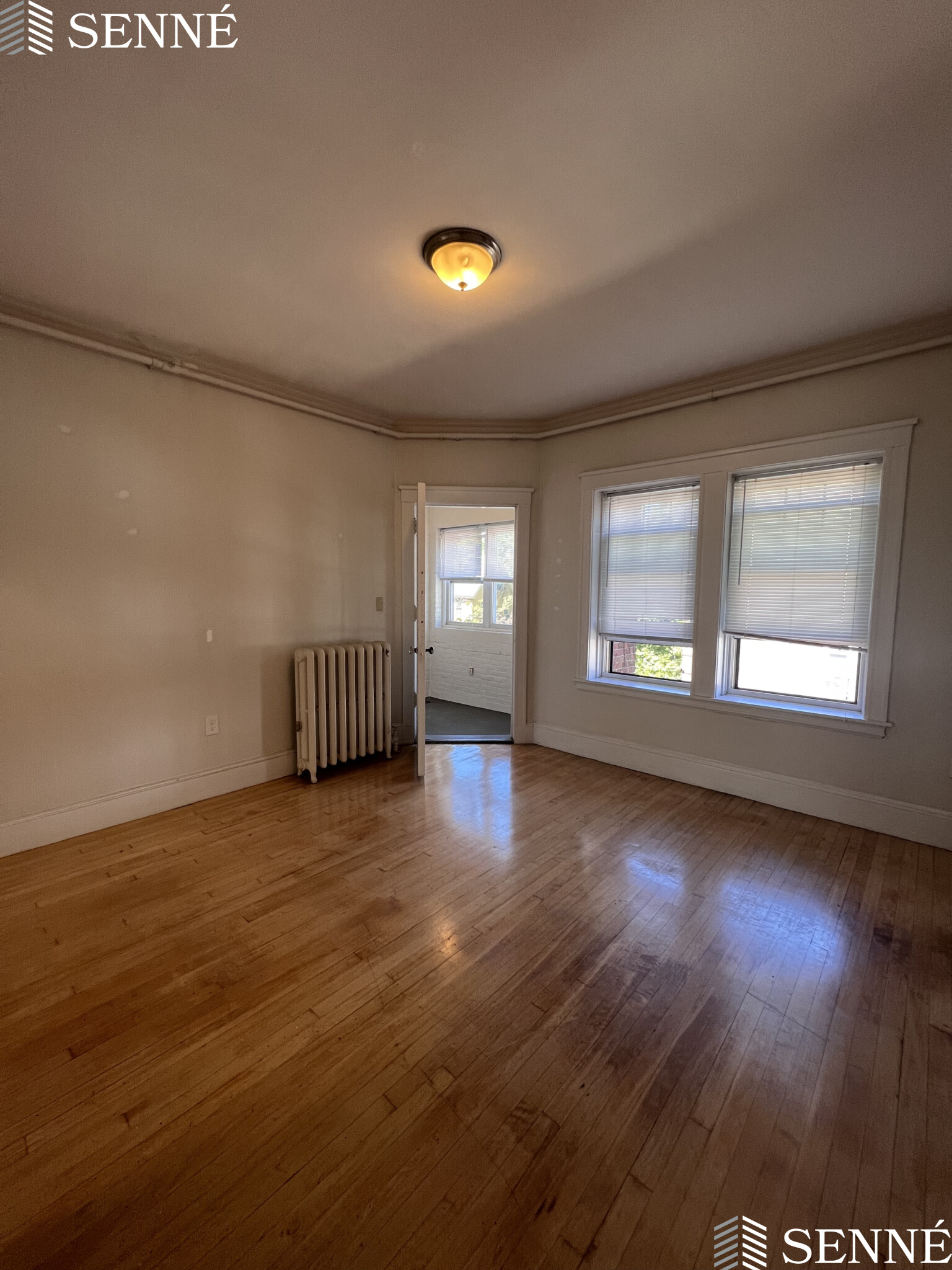 3 Linnaean St, Neighborhood Nine