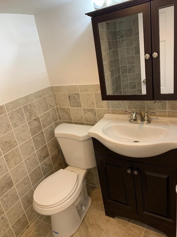 7 Lee St, Marblehead