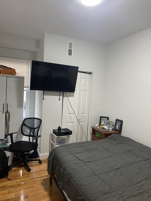 663 East Broadway, South Boston