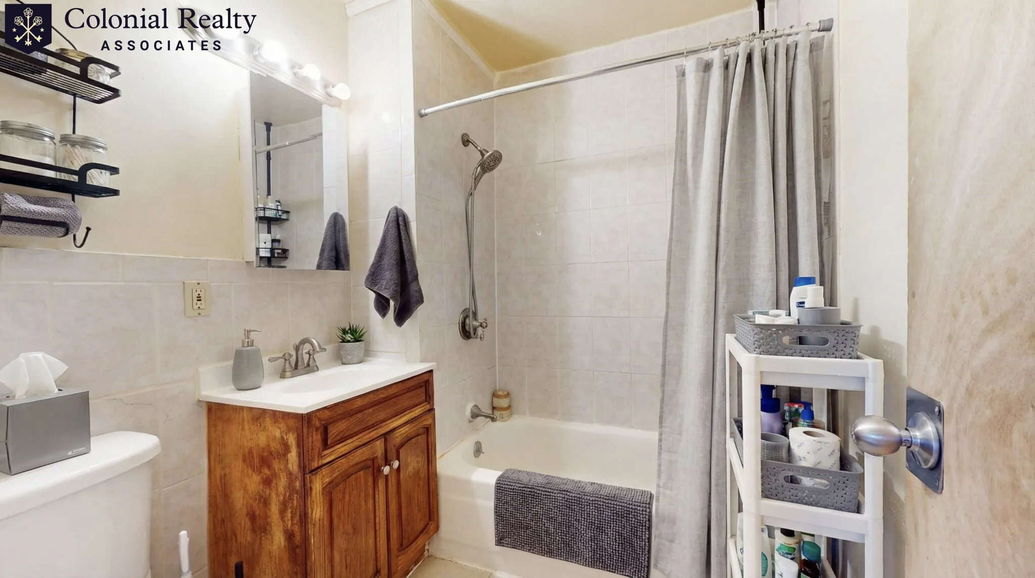 86 Hammond St, Roxbury