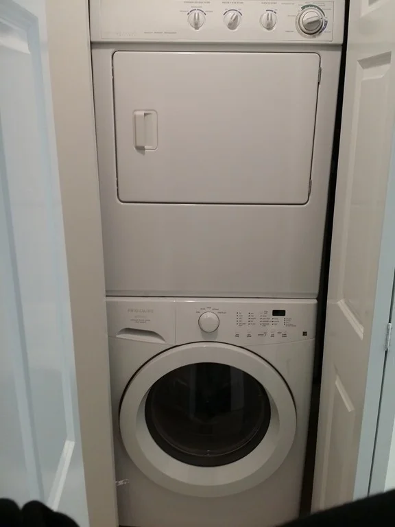 28 Oval Rd, Wollaston