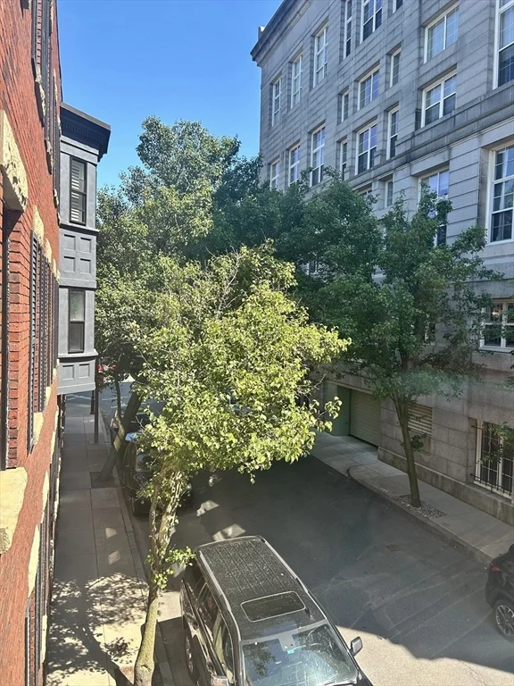 3 Bartlett, Charlestown