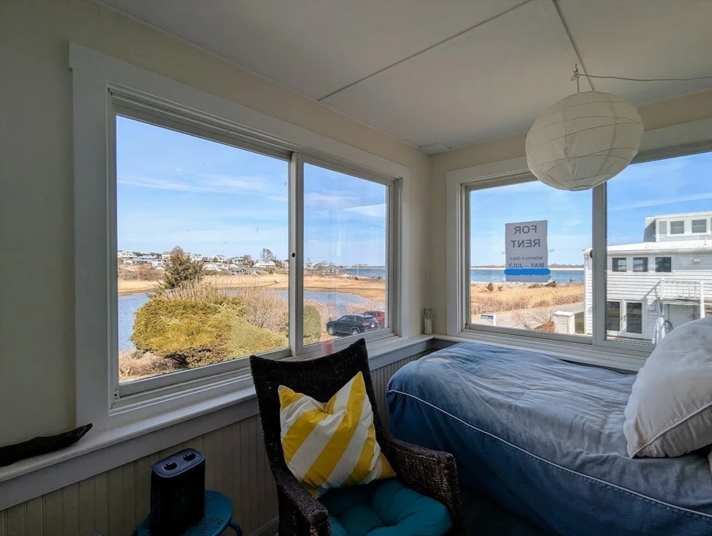 12 Cove Rd, Little Neck