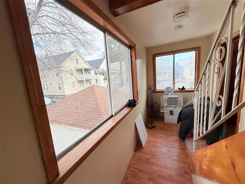 27 Conwell Ave, West Somerville