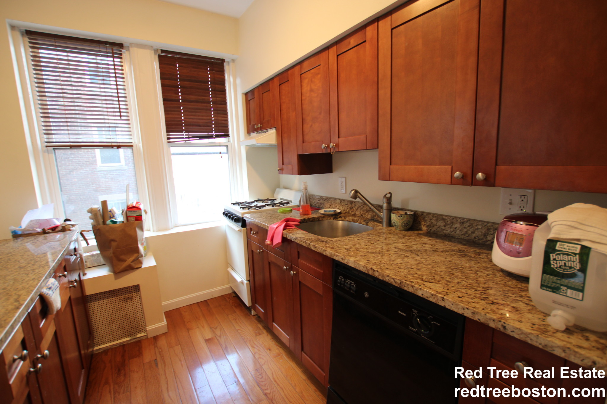 2003 Commonwealth Ave, Brighton