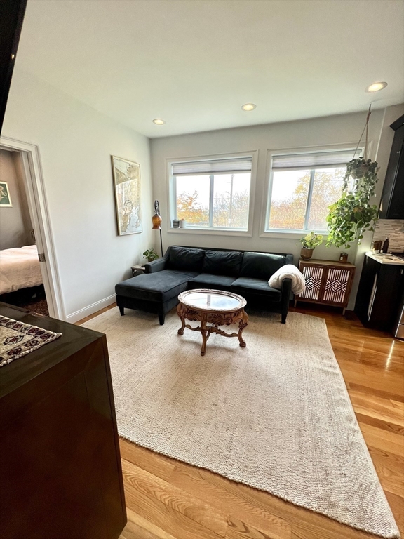 120 Coleridge St, East Boston