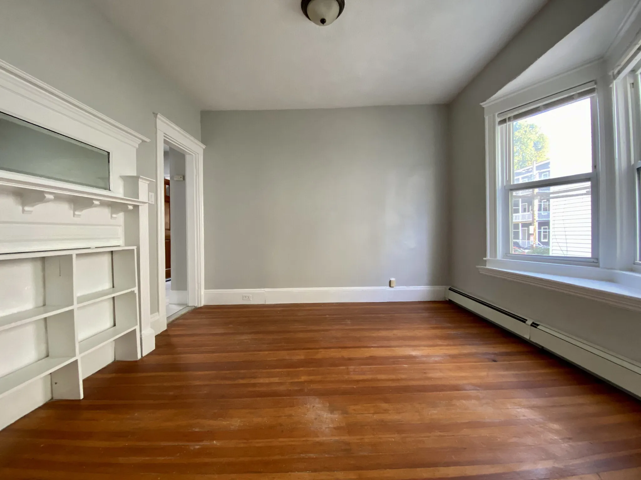 14 Belknap St, West Somerville