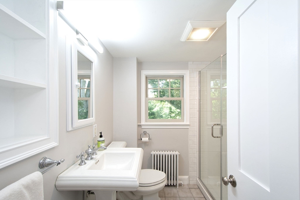 1A Roc Fall Rd, Hingham