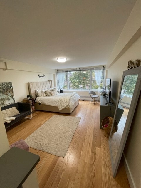 1440 Beacon St, Coolidge Corner