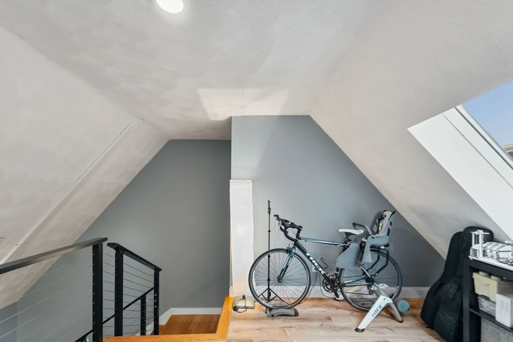 890 Winthrop Ave, Beachmont