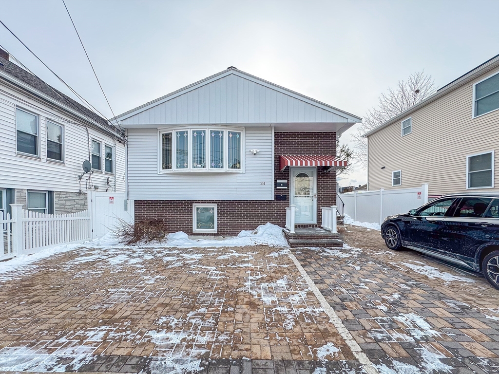 34 Rumney Rd, Revere