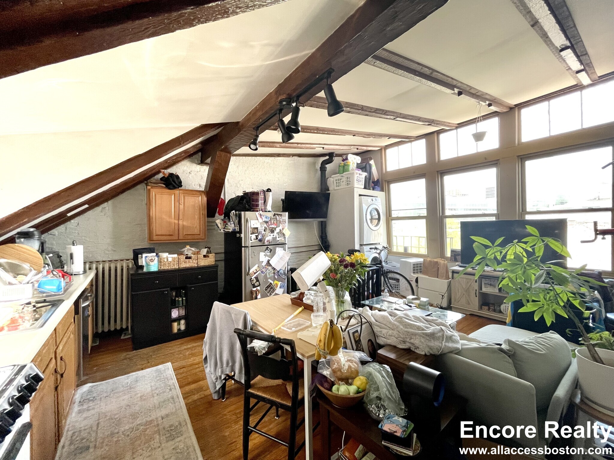 1 Champney Pl, Beacon Hill