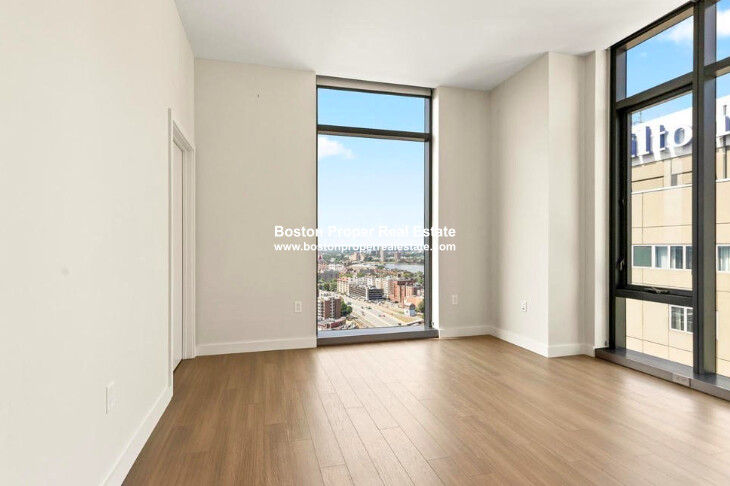 30 Dalton St, Back Bay