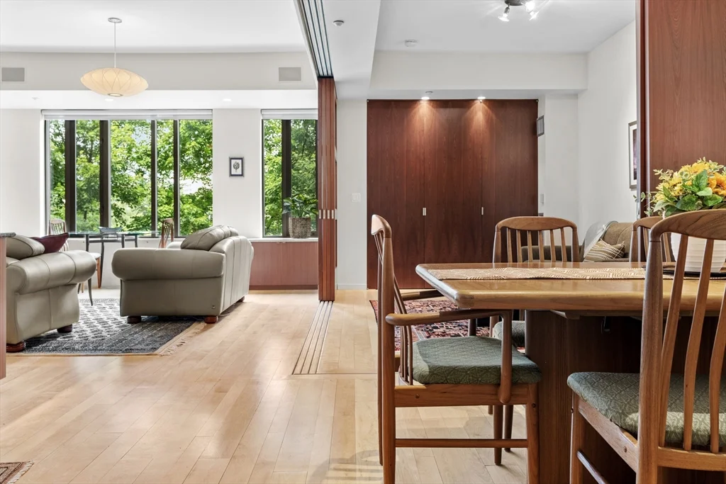 1313 Washington St, South End