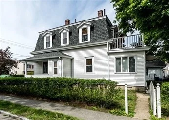 149 Grove St, Waltham