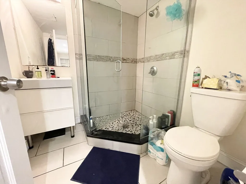 275 Dorchester, Boston