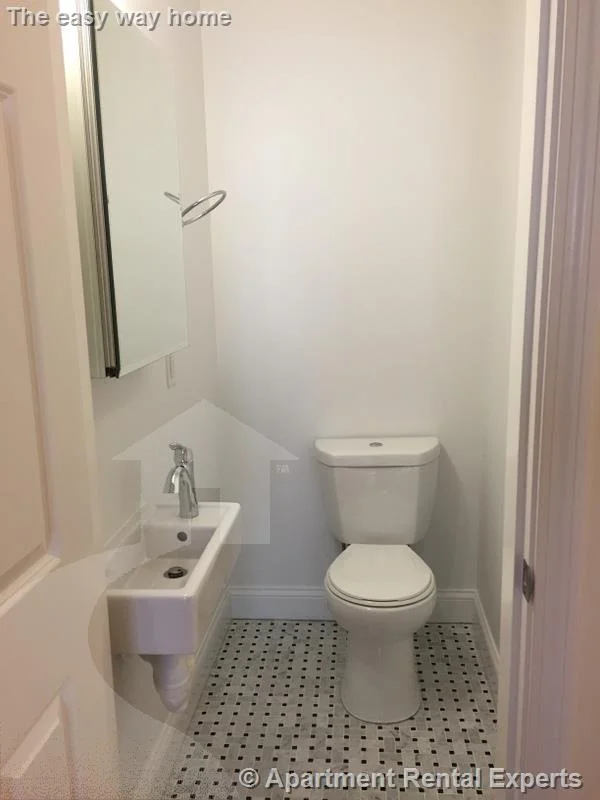 65 Langdon St, Harvard Square