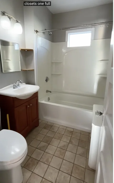 17 Oakland, Watertown