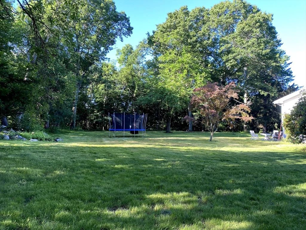 15 Winchester Dr, Lexington