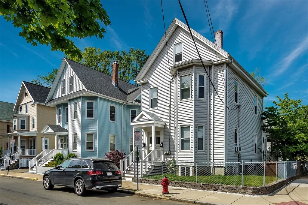 79 Flint St, East Somerville