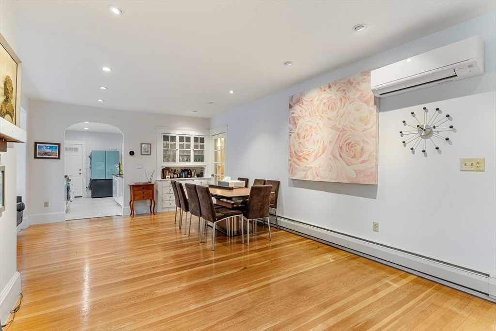 148 Lakeview Ave, West Cambridge