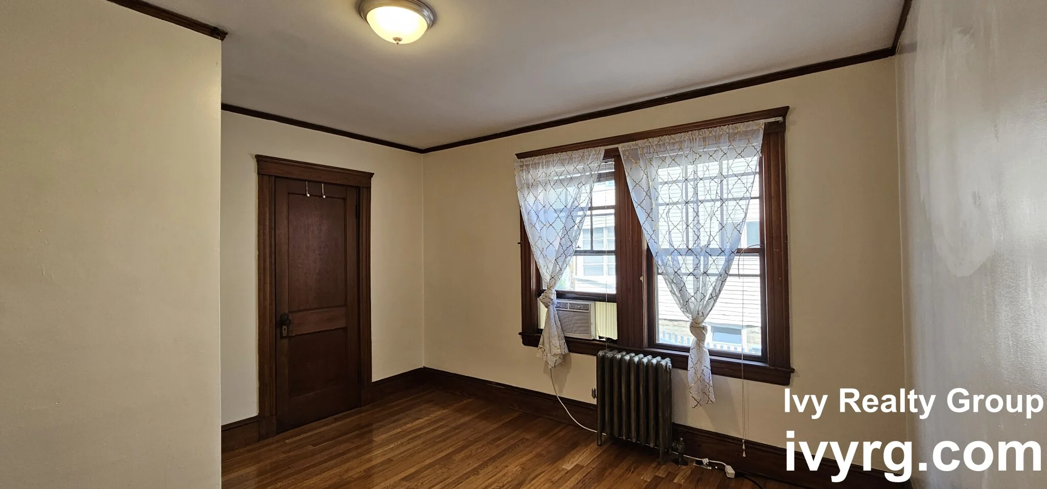 28 Rawson Rd, Arlington