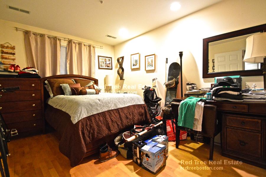 1306 Columbia Rd, South Boston