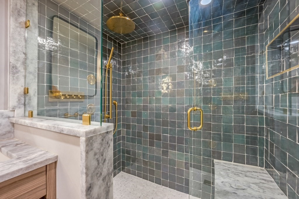 57 Fulton St, North End