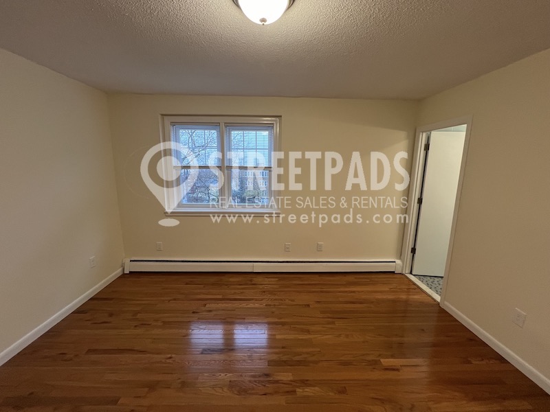 2018 Commonwealth Ave, Brighton