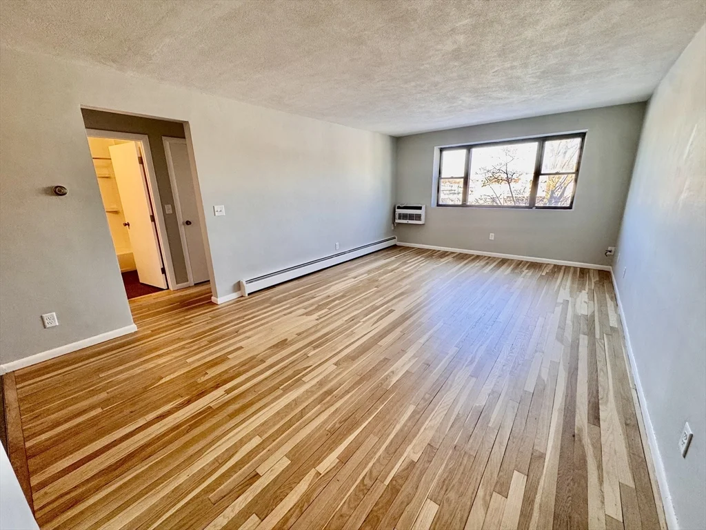 97 Spring St, West Roxbury