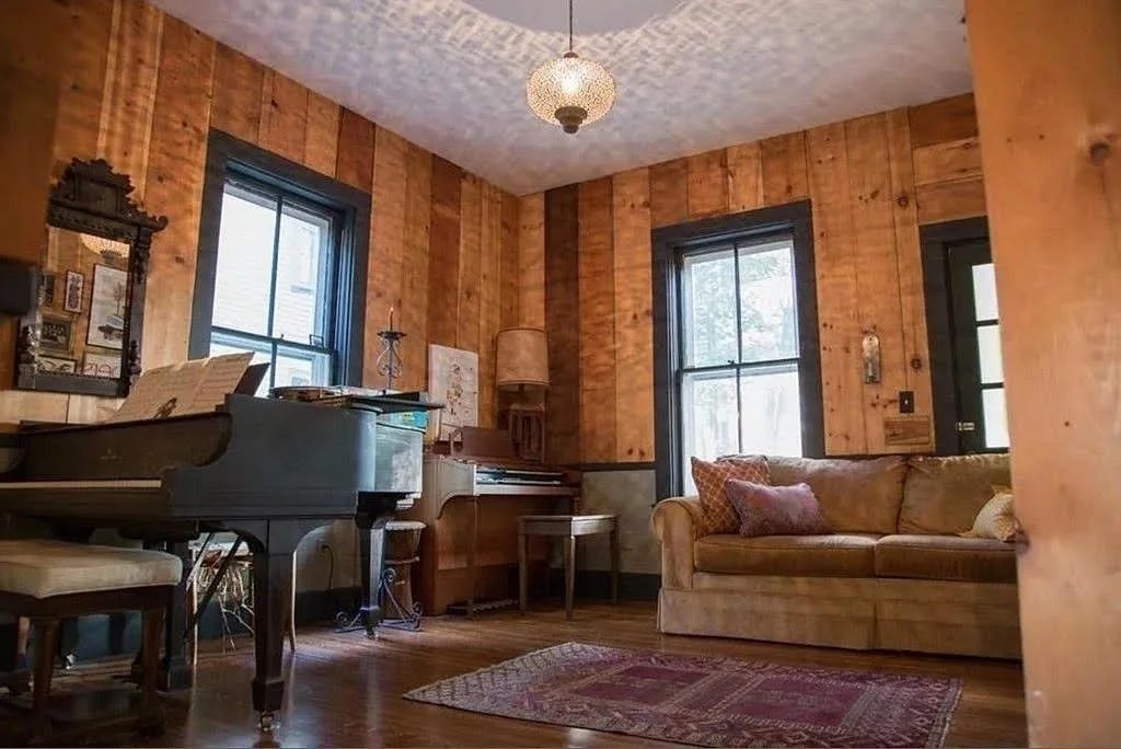 7 Eliot St, Jamaica Plain