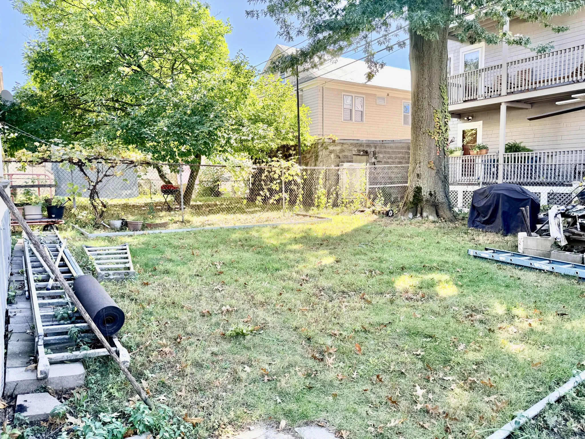 70 Raymond Ave, West Somerville