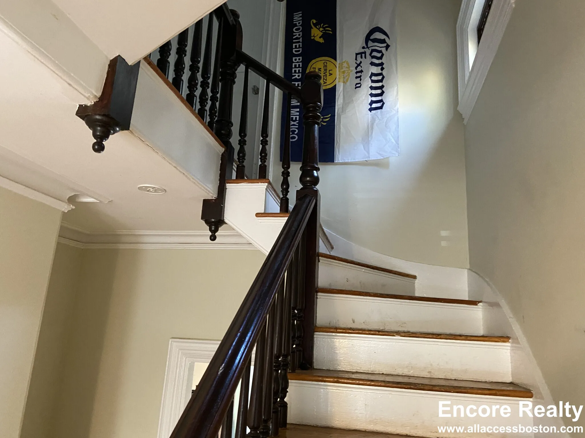 75 Alleghany St, Mission Hill