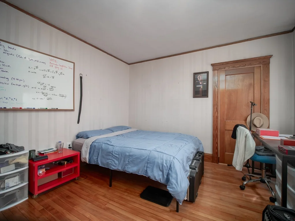 60 Powder House Blvd, Tufts