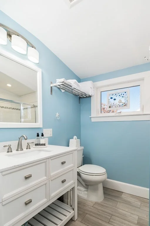 6 Cabo Dr, East Gloucester