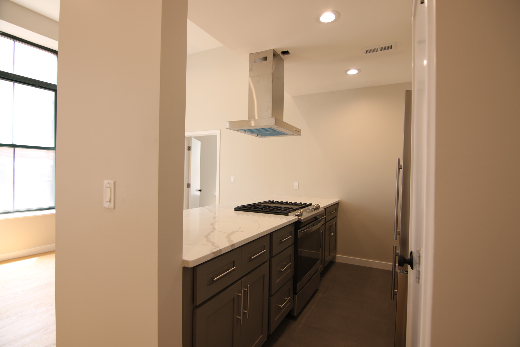 1661 Washington St, South End