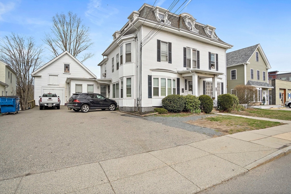 100 North Franklin, Holbrook