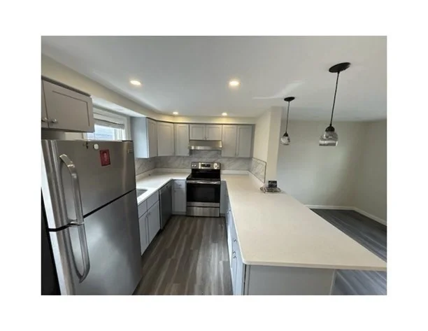 172B Charles St, East Cambridge