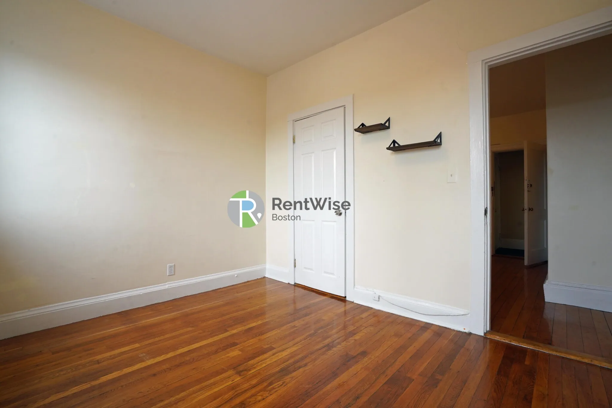 1216 Commonwealth Ave, Brighton