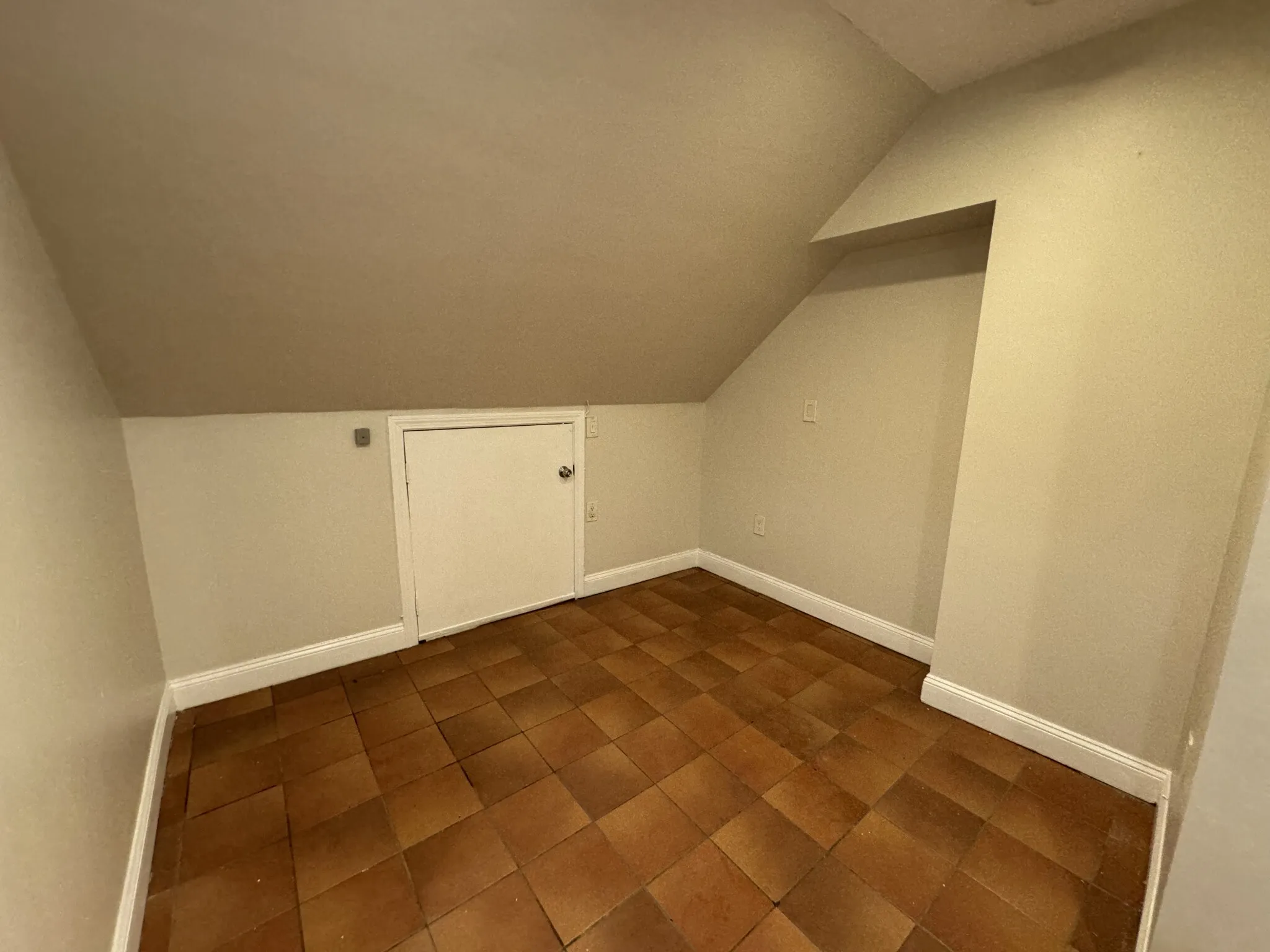 109 Strathmore Rd, Brighton