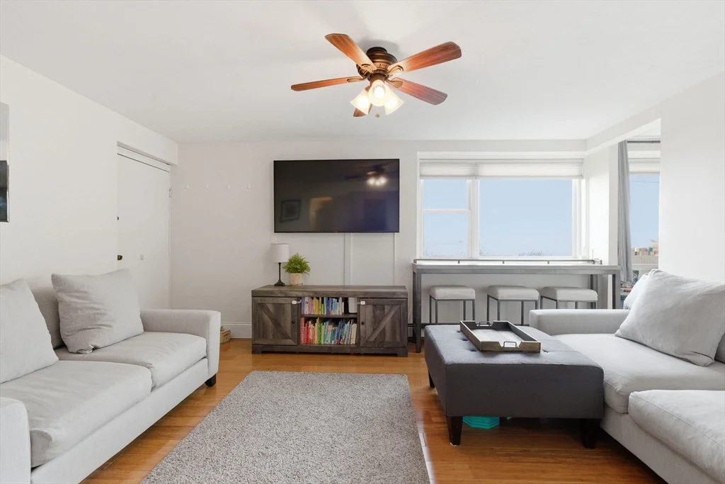 3-11 Dorchester St, Quincy