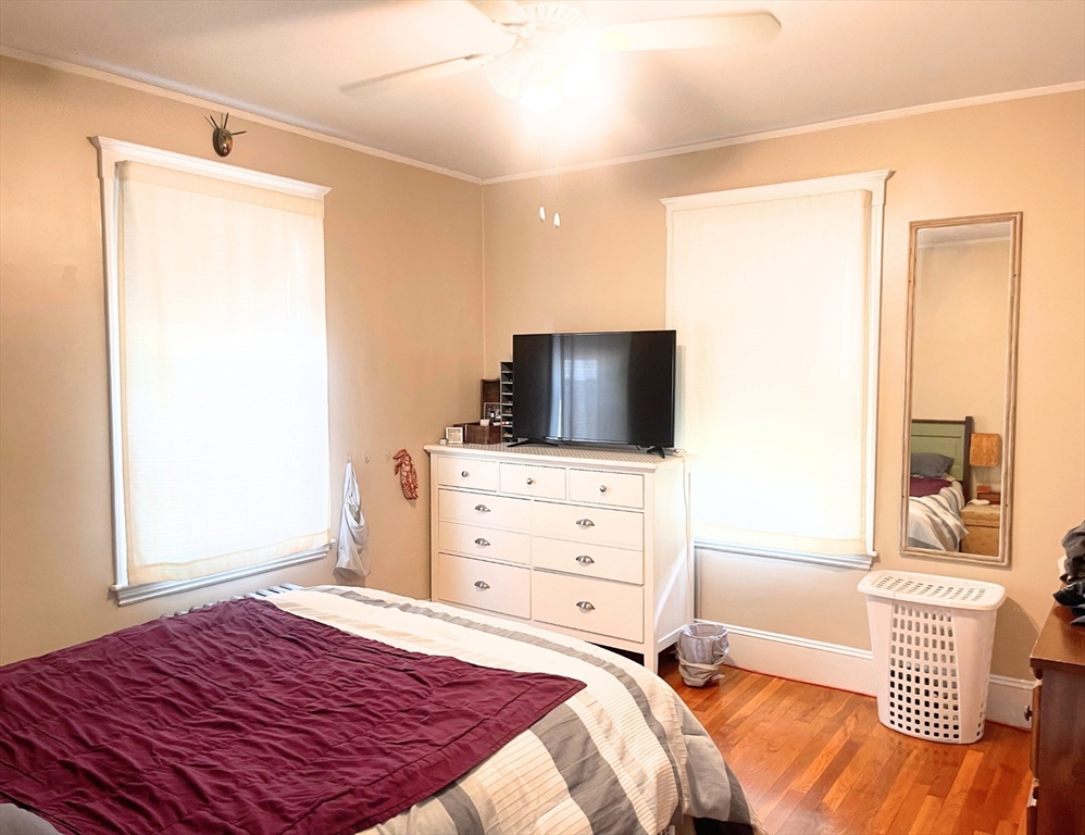 174 Ocean Ave West, Salem