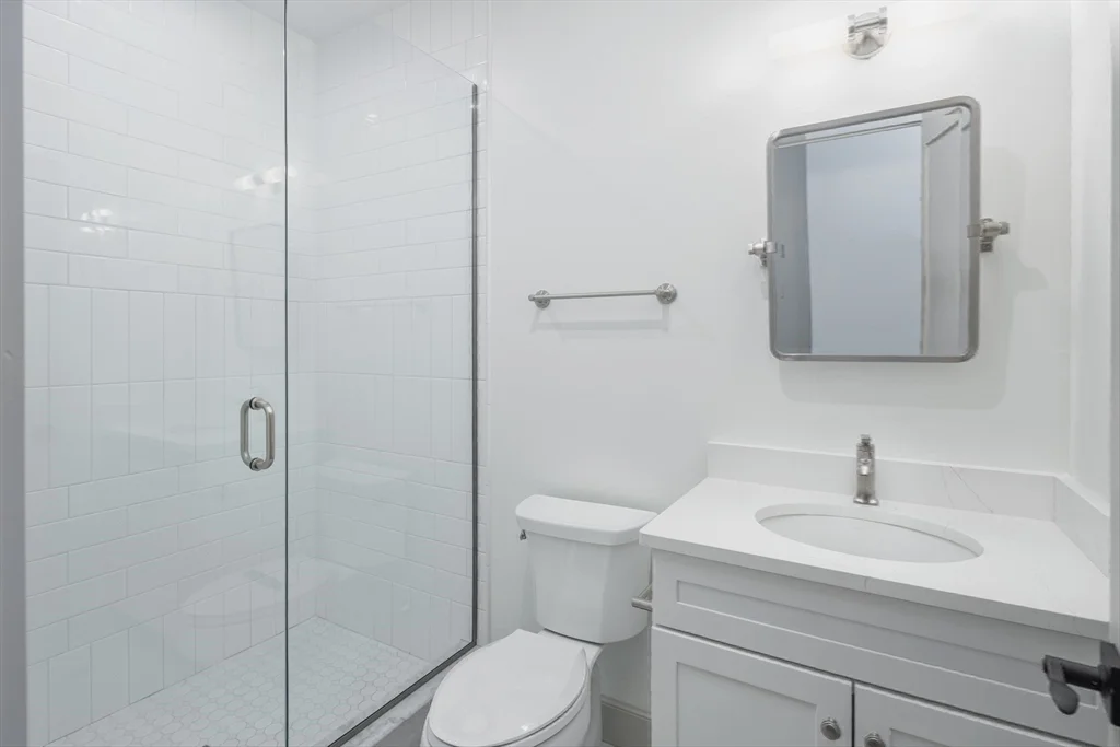 6 Market St, Newburyport