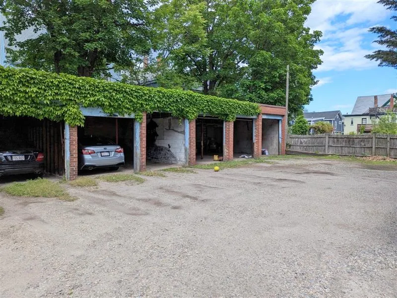 15 Howe St, Winter Hill