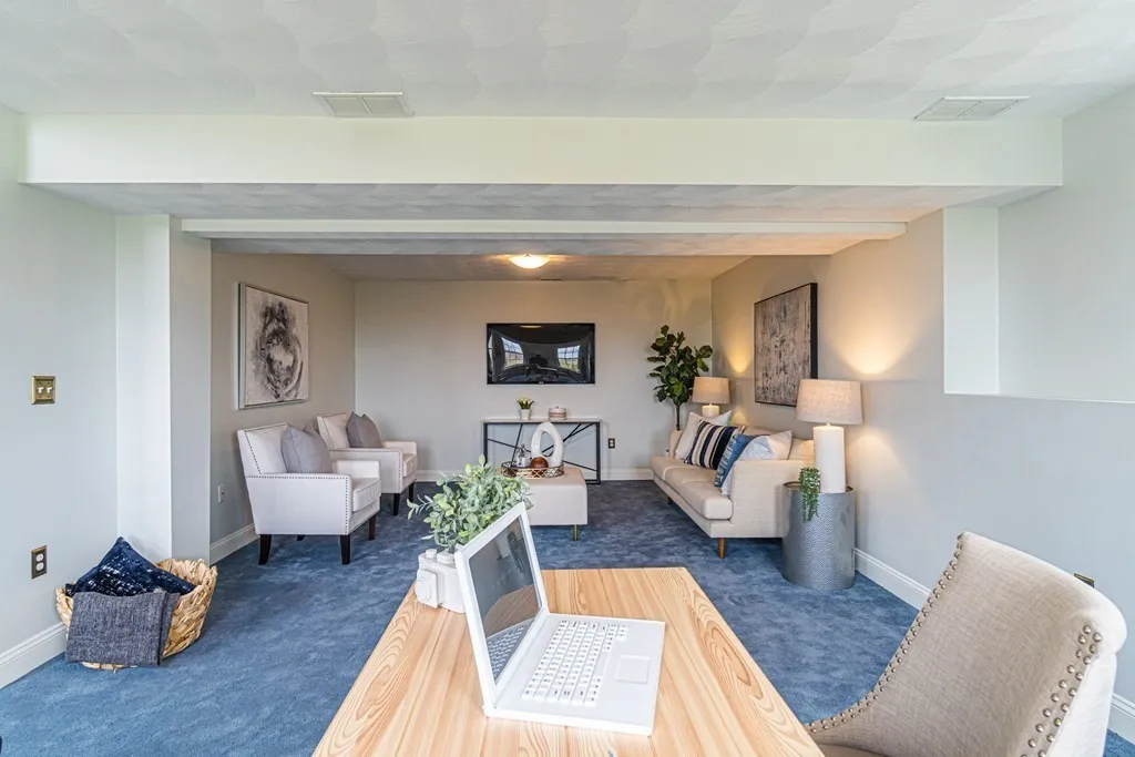 32 Waltham St, Woburn