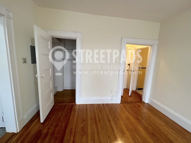 2 Ware St, Mid-Cambridge